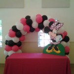 minnie mouse cake table